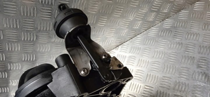 Audi VW 2.0 TDI коллектор вакуумник актуатор 03G129711AP, фото 5