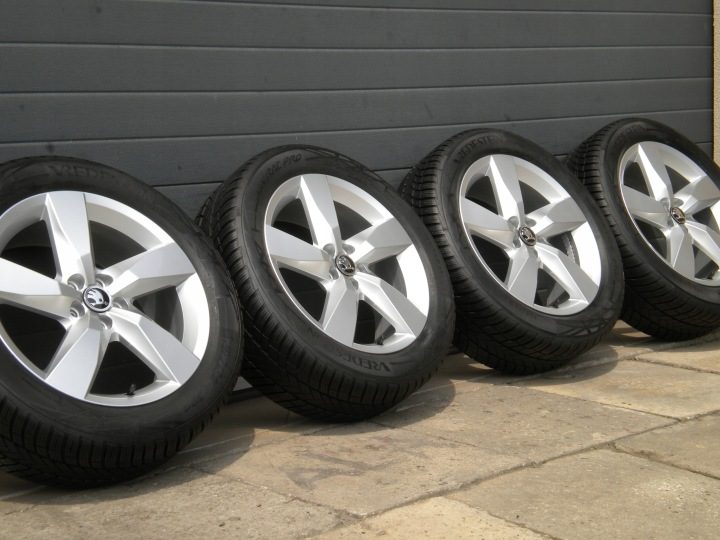 Колеса зимние алюминиевые 17 5x100 Оригинал VW T-Cross Taigo Skoda Kamiq, фото 1