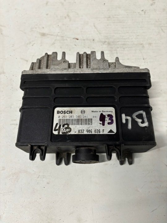 VW Seat 1.6 БЕНЗИН - Блок управления двигателем - 032906026F - 0261203346/347, фото 1