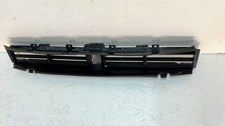 BMW 6 G32 ШТОРКА ЖАЛЮЗИ ВОЗДУХОВОД НИЖНИЙ 7497779, фото 2