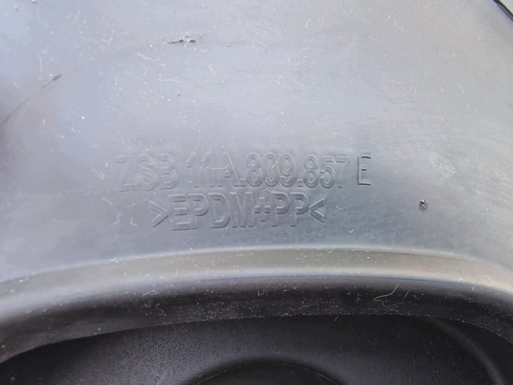 VW ID5 ID.5 лючок горловины бензобака 11A809857E, фото 5