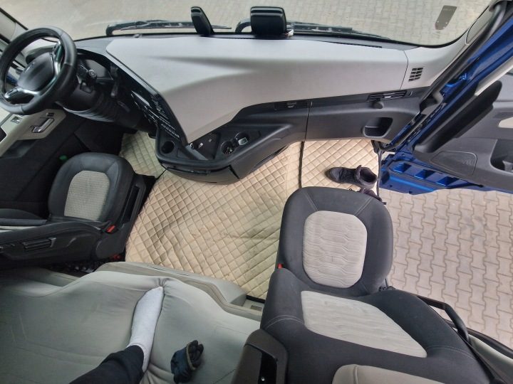 КАБИНА В СБОРЕ FORD F-MAX TRUCKS CARGO 500, фото 10