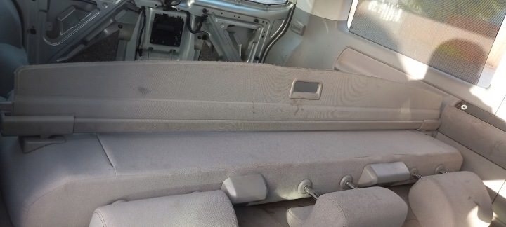 VW T5 MULTIVAN шторка багажника СЕРАЯ 7H5867773, фото 1
