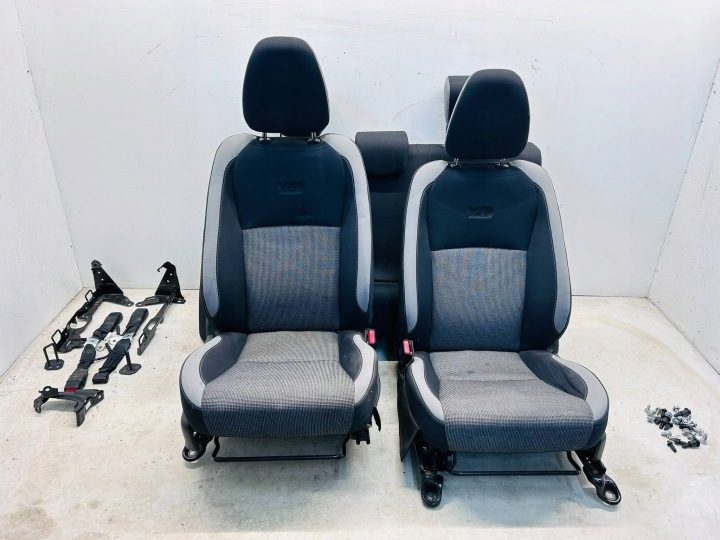 YARIS III РЕСТАЙЛИНГ БЕНЗИН D4D КОМПЛЕКТ СИДЕНИЙ GRZANYCH ДИВАН КРЕПЛЕНИЯ Y20, фото 1