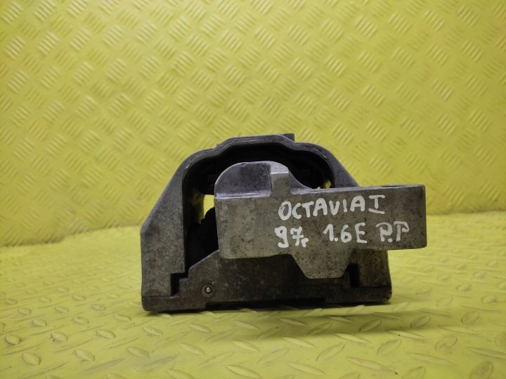 SKODA OCTAVIA I 1.6 ПОДУШКА ДВИГАТЕЛЯ 1J0199262, фото 4