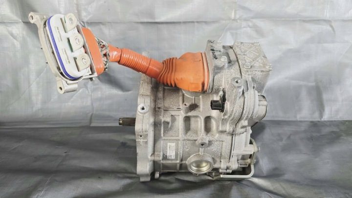 МОТОРЧИК ПРИВОДА ЭЛЕКТРИЧЕСКОГО NISSAN QASHQAI III J12 1.5 E-POWER 290C06UM0A, фото 1