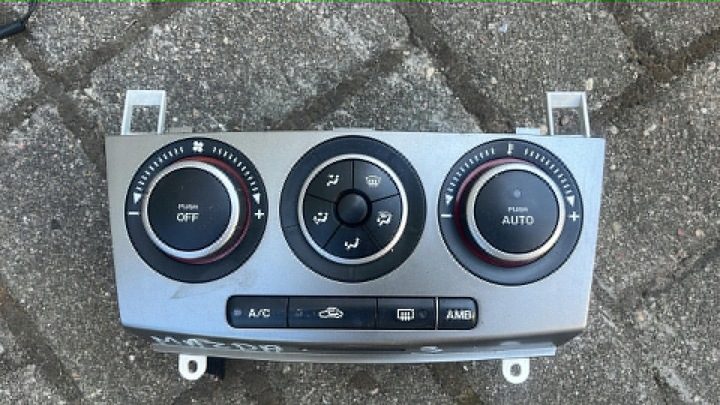 Блок управления климатом Mazda 3 10 г., фото 1