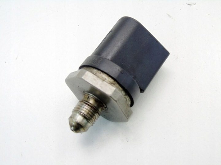 ДАТЧИК ТОПЛИВА 1.4 TSI TFSI POLO V GOLF 7 AUDI A1 A3 IBIZA LEON 0261545079, фото 3