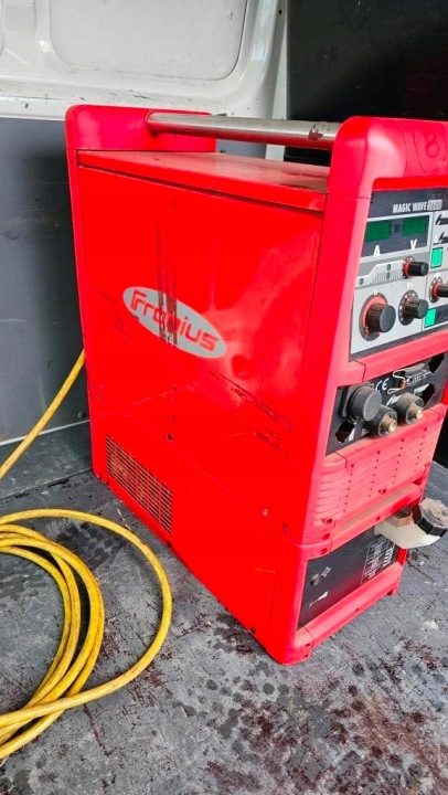 Сварочный аппарат TIG FRONIUS iWave 230 AC/DC + кронштейн THP220d 4m + корпус TTB220, фото 2