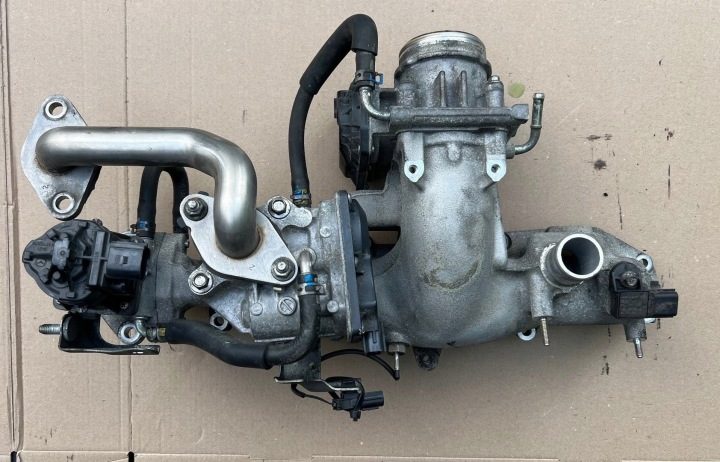 Mazda 6 III GJ 2.2D впускной коллектор Przepustnice EGR, фото 1