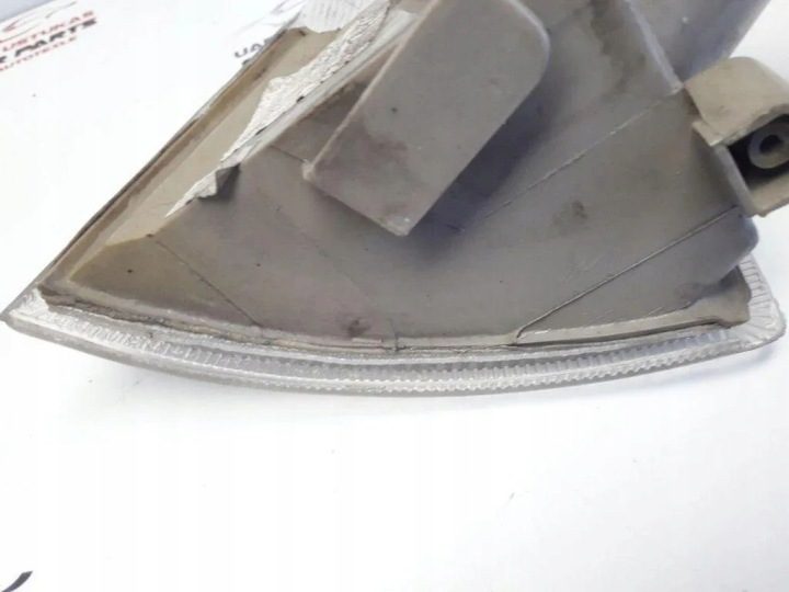 Поворотник передний Правый сторона Opel Vectra A 084421509, фото 3