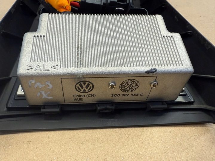 VW PASSAT B6 ДЕФЛЕКТОР ОБДУВА ЗАДНИЙ СРЕДНИЙ 230V 3C0864298CB 3C0907155C, фото 7