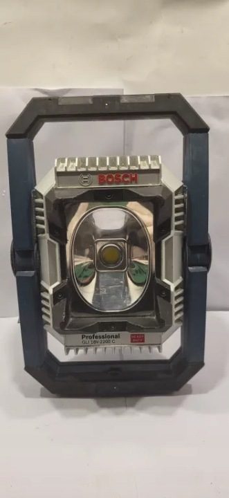 Фара аккумуляторная budowlany LED Bosch GLI 18V-2200 C корпус, фото 1