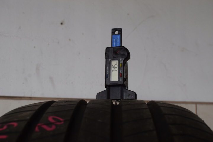 Шина летняя Kumho Ecsta PS71 255/45R20 105 В усилитель (XL), фото 4