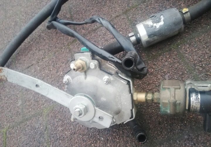 Citroen C4 Picasso ГБО LPG газовое LANDI LSI-NSI 2.0 16V RFJ 06-13, фото 9