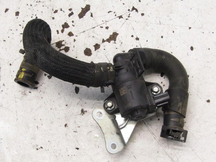 Дополнительная помпа 2.0 Skyactiv Mazda 3 BP IV хэтчбек HF071516ZA, фото 1