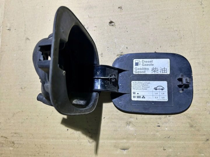 Golf IV универсал лючок горловины бензобака LB72 1J0809857C, фото 3