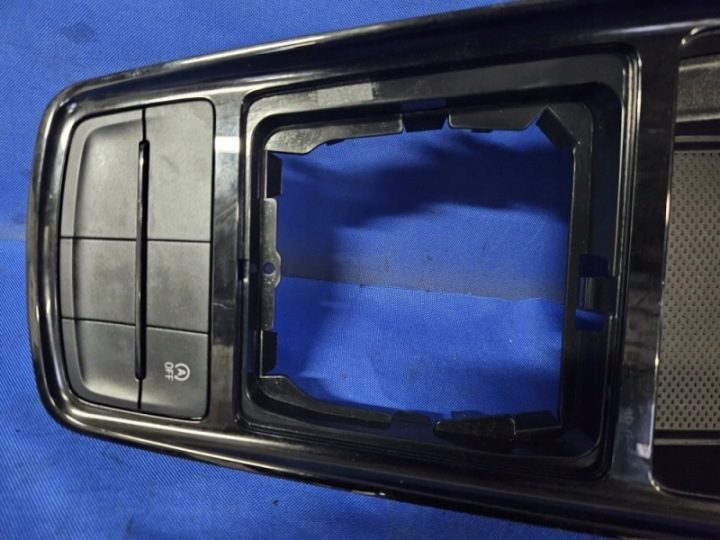 РАМКА ЦЕНТРАЛЬНЫЙ ТОННЕЛЬ ГНЕЗДО ПОРТ USB SKODA KAMIQ, фото 4