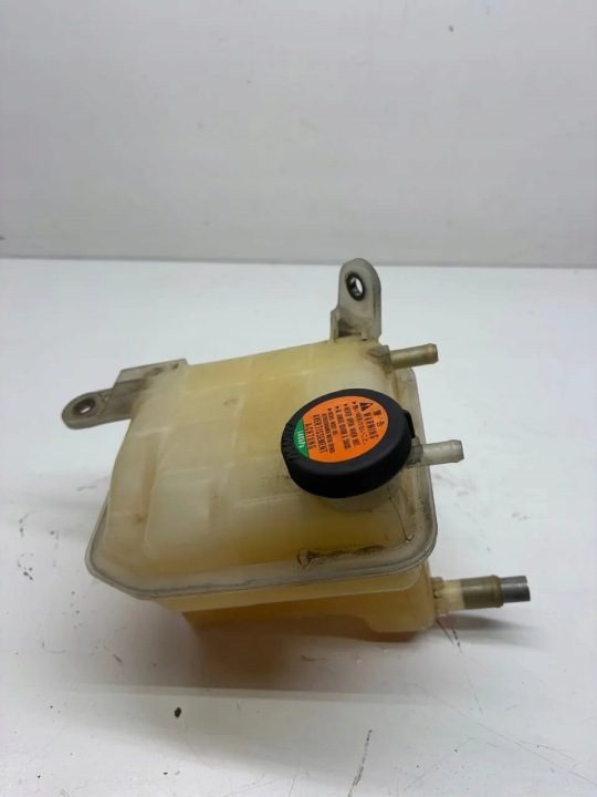 Расширительный бачок Mitsubishi Grandis 1375A033, фото 1