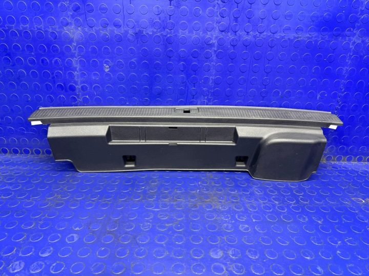 ЗАЩИТА ОБШИВКА РЕМНЯ ПОРОГА БАГАЖНИКА AUDI Q7 4M 4M0864483C OEM, фото 1