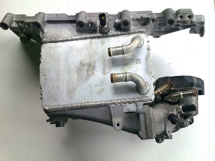 Впускной коллектор EGR 04L129766S 04L128063P VW Audi Seat Skoda 1.6TDI CXX, фото 1