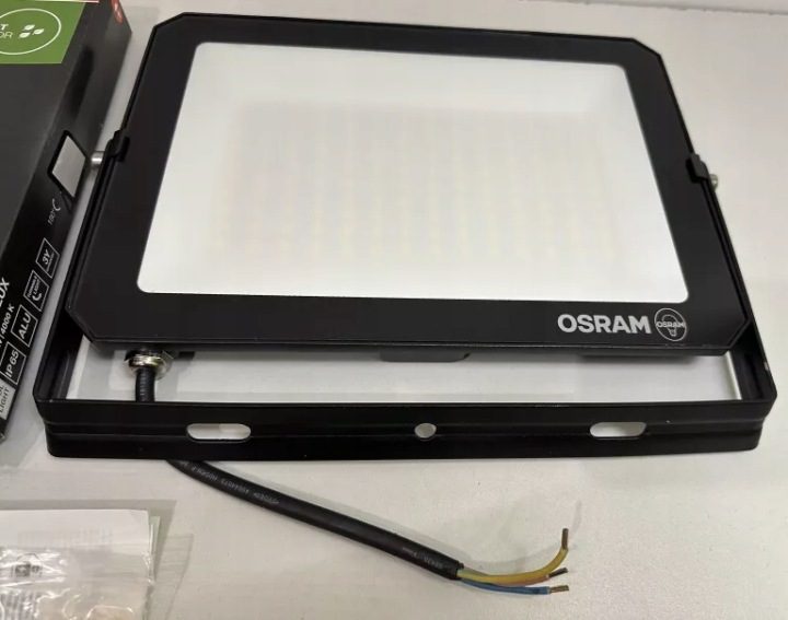 Прожектор Osram Floodlight Люкс 100W 3000K белый тепла 9000lm IP65 черный, фото 6