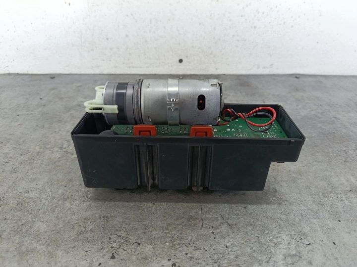 Насос центрального замка Mercedes класс S W220 2208001048 0132006381 Bosch, фото 2