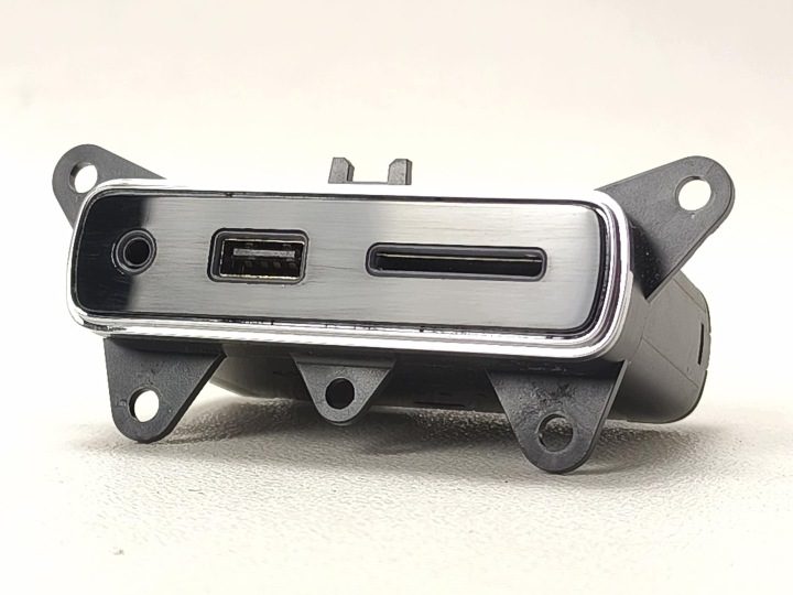 Порт Разъем Гнездо multimedialne USB SD AUX Jeep Grand Cherokee IV WK2 10–, фото 1