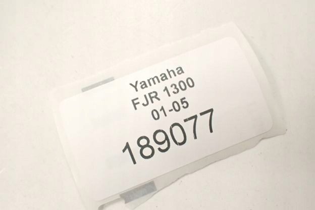 Yamaha FJR 1300 (01-02) Кофр задний центральный Givi пластина, фото 16