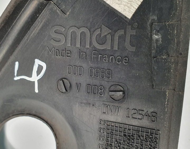 ТРЕУГОЛЬНИК НАКЛАДКА КРЫЛА ЛЕВАЯ ПЕРЕДНЯЯ SMART FORTWO 450 0000969V008, фото 4