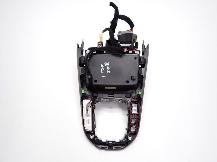 ТОННЕЛЬ ПАНЕЛЬ РАМКА РЫЧАГА КПП БАРДАЧОК РАЗЪЕМ USB 12V ЕВРОПА HYUNDAI I30 III 20 г., фото 3