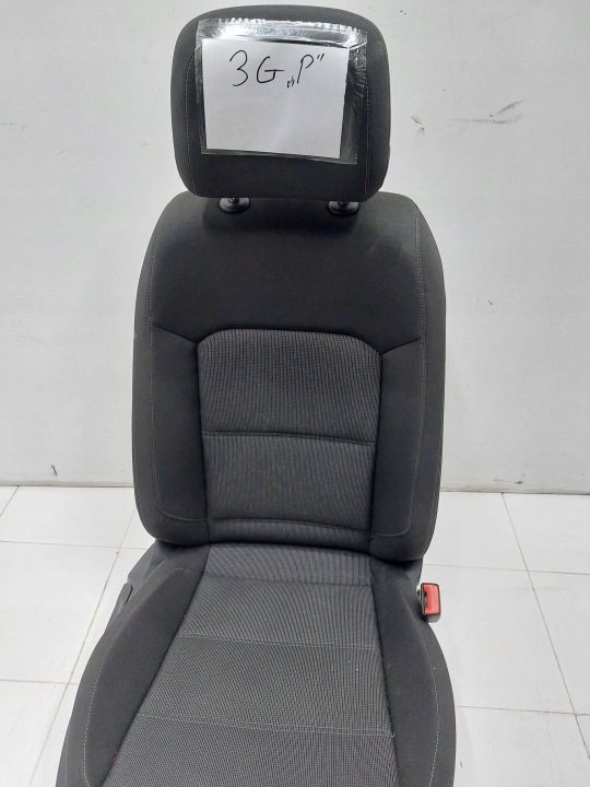 VW Passat B8 14-19 сиденье правое с подогревом Ergo Comfort европа в сборе, фото 3