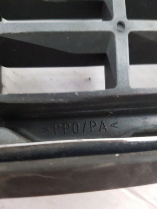 РЕШЕТКА РАДИАТОРА ПЕРЕДНЯЯ MERCEDES W140, фото 3
