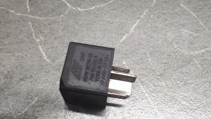Реле Volkswagen OE 7M0951253A, фото 2