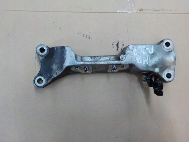 Кронштейн двигателя Peugeot 207 1,4 16v 9654165780, фото 1