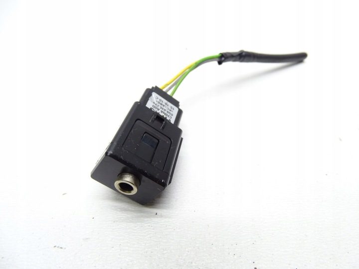 ПЕРЕКЛЮЧАТЕЛЬ ВХОД ПОРТ AUX IN 5Q0035724 FABIA III OCTAVIA III LEON III, фото 3