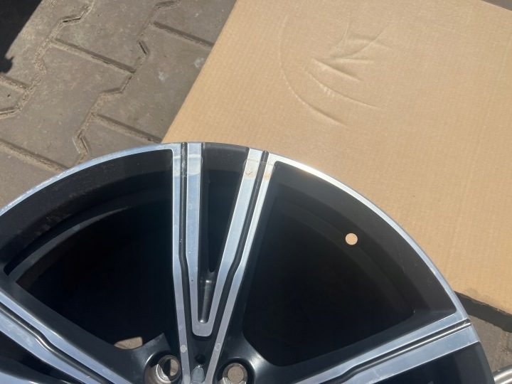 Литой диск BMW 3 G20 INDIVIDUAL 8.0" x 19" 5x112 ET 27, фото 2