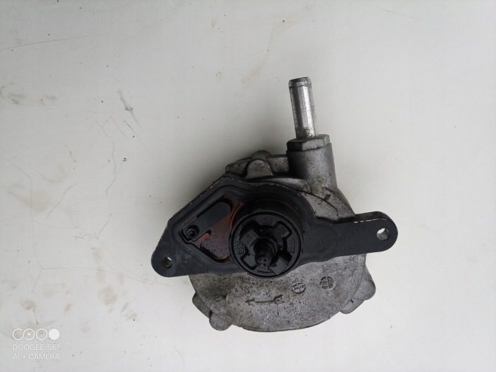 Mercedes W204 1.8 компрессор 184 л.с. 271950 насос вакуумный A2712301465, фото 2