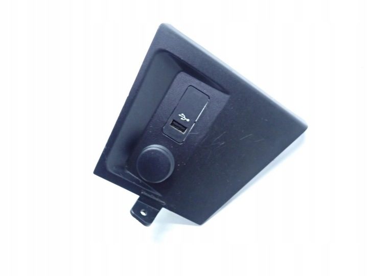 ГНЕЗДО ПОРТ USB КРЫШКА ЕВРОПА 9326770 BMW X2 F39 X1 F48 19 г., фото 1