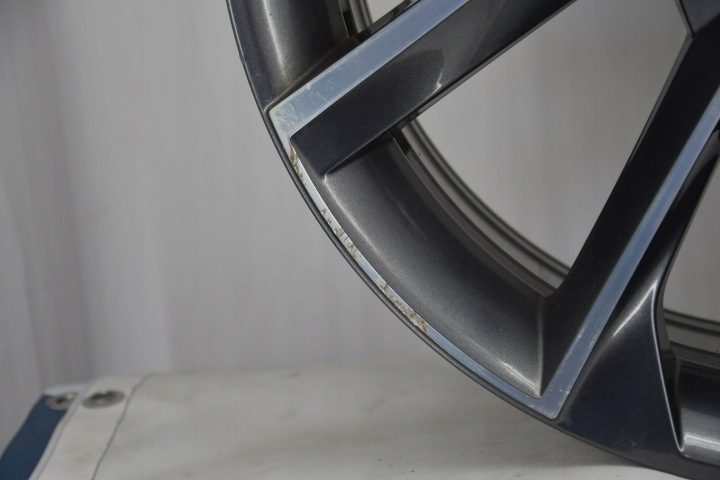 Литой диск Volkswagen OE VEGA 8.0" x 19" 5x112 ET 44, фото 2