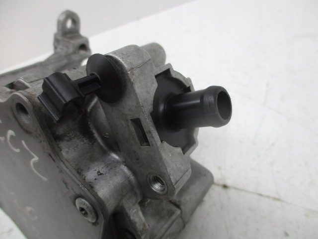 VW Audi Q5 A4 2.0 TFSI вакуумный насос, фото 5