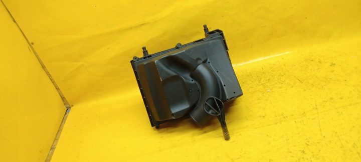Корпус воздушного фильтра OPEL CORSA C 1,2 бензин 9129743 ., фото 11