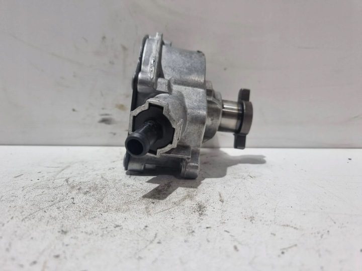 Насос Вакуумный 07K145100C VW Audi Skoda 2.5 FSI, фото 2