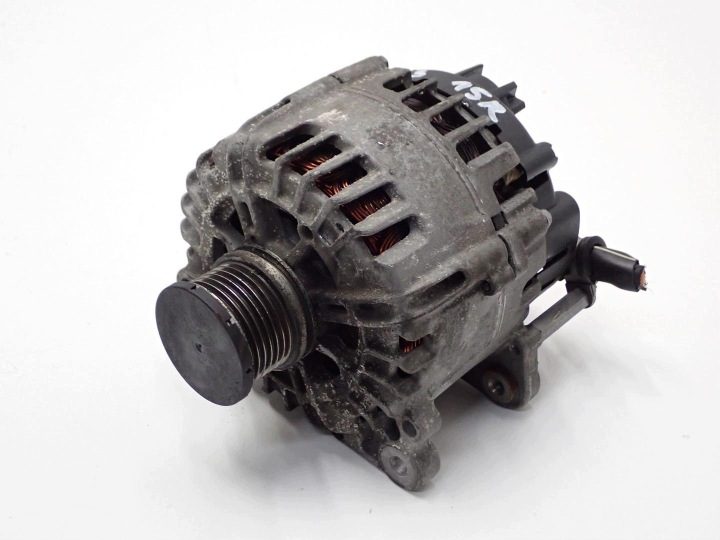 Генератор 03L903023L VW Tiguan I 5N 5N0 Audi Q3 I 8U 2.0 TDI CUV 15 г., фото 1
