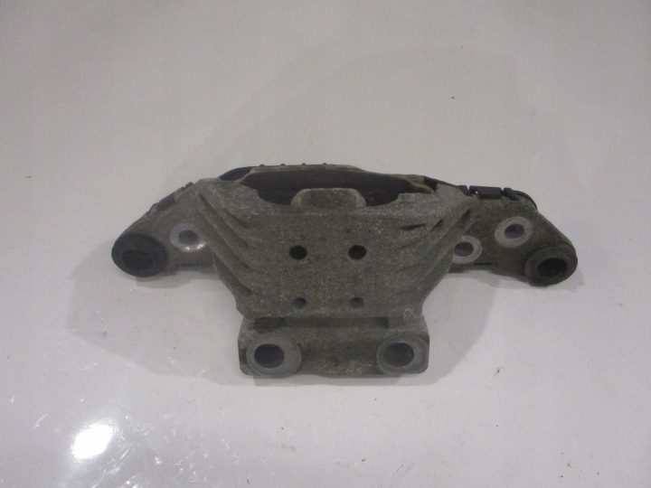 Подушка кронштейн двигателя Opel Astra K 5 в 1.6 CDTI 15-18, фото 1