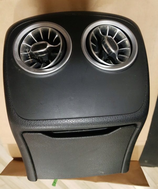 РЕШЕТКИ Обдува tunela задние Бардачок USB Mercedes E KL. W238 A238 EU, фото 2