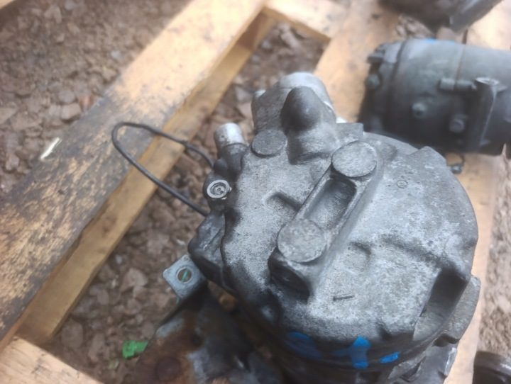 КОМПРЕССОР КОНДИЦИОНЕРА VW PASSAT B5 AUDI A4 B5 A6C5 SKODA 1.9 TDI 8D0260808, фото 3