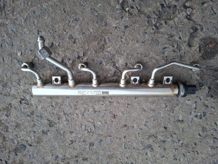Топливная рампа датчик BMW N63B44D G05 G06 G11 G12 G30 M8 M5 X5M X6M, фото 1