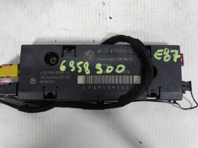 6958900 BMW E81 E87 Diversity Усилитель Антенна 6958900 #KK26070903, фото 4