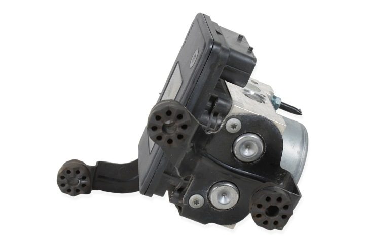 BMW F20 F21 F22 F30 F31 F32 F34 F36 Главный тормозной цилиндр ABS DSC 6861376, фото 2